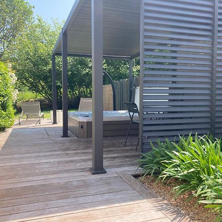 Un Moment A La Campagne Bed & Breakfast Pleuven Exterior foto